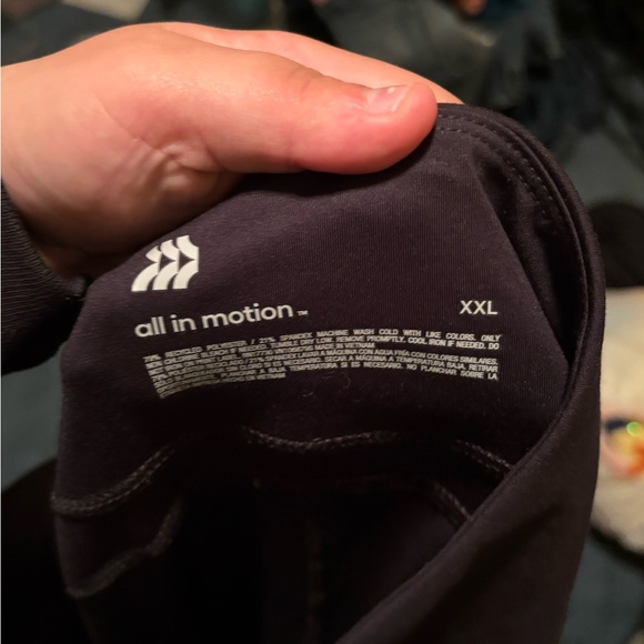 Size XXL womens All in Motion Black Leggings - Picture 2 of 2